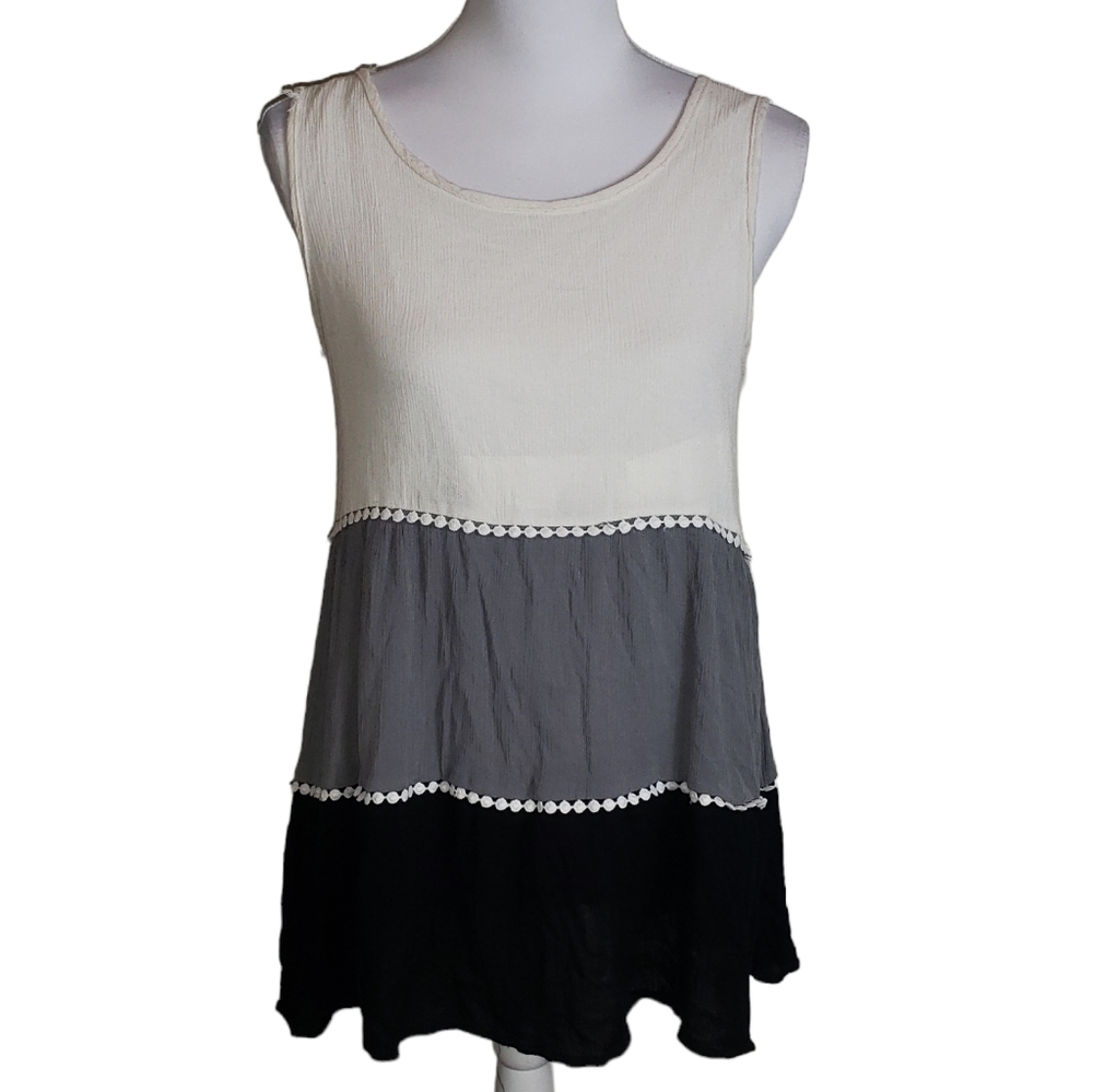 Exist Sleeveless Top Blouse Size Large Black White Gray Colorblock Embroidered